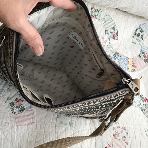 The Sak Sakroots Bohemian Crossbody Bag - Picture 5 of 7